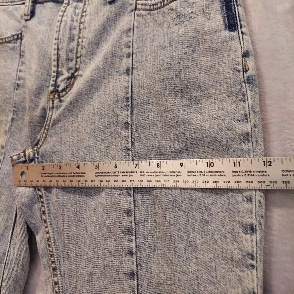 Silver Frisco Tapered Womens Size 28/28 (31x27) Mid Rise Distressed Denim Jeans - Picture 10 of 16